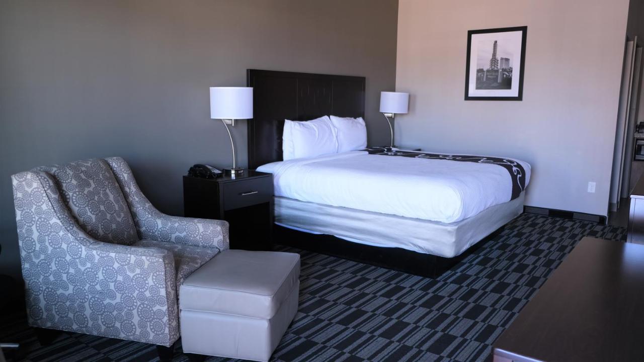 Catoosa Inn & Suites Ngoại thất bức ảnh