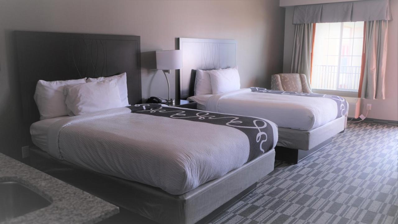 Catoosa Inn & Suites Ngoại thất bức ảnh