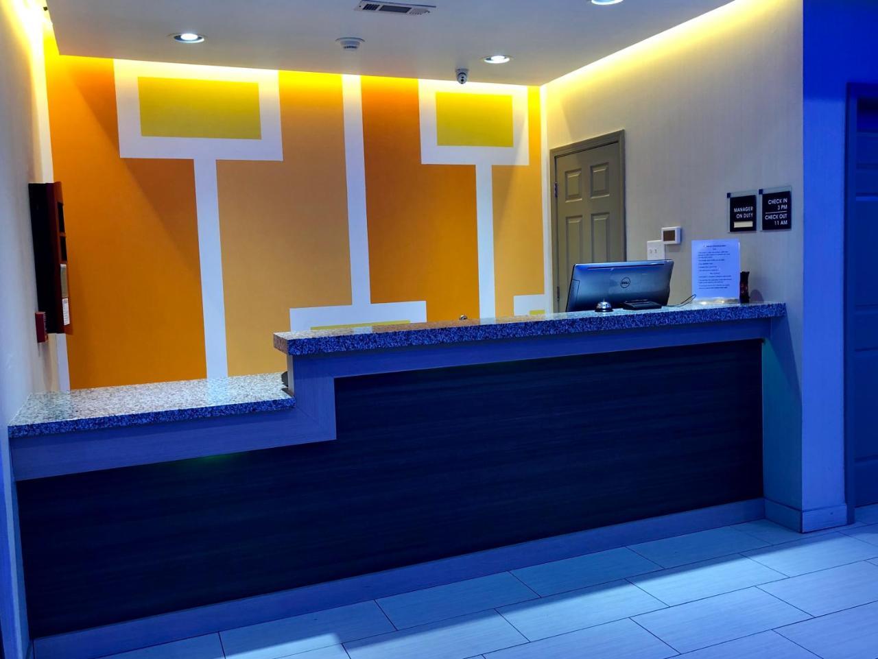 Catoosa Inn & Suites Ngoại thất bức ảnh