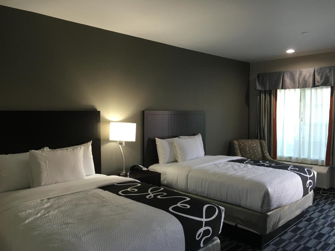 Catoosa Inn & Suites Ngoại thất bức ảnh